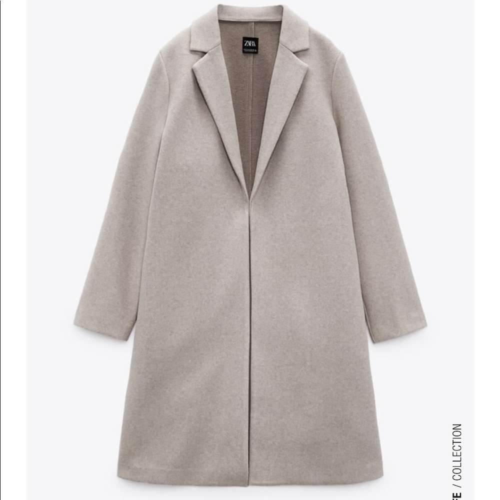ZARA coat with lapel collar and long sleeves